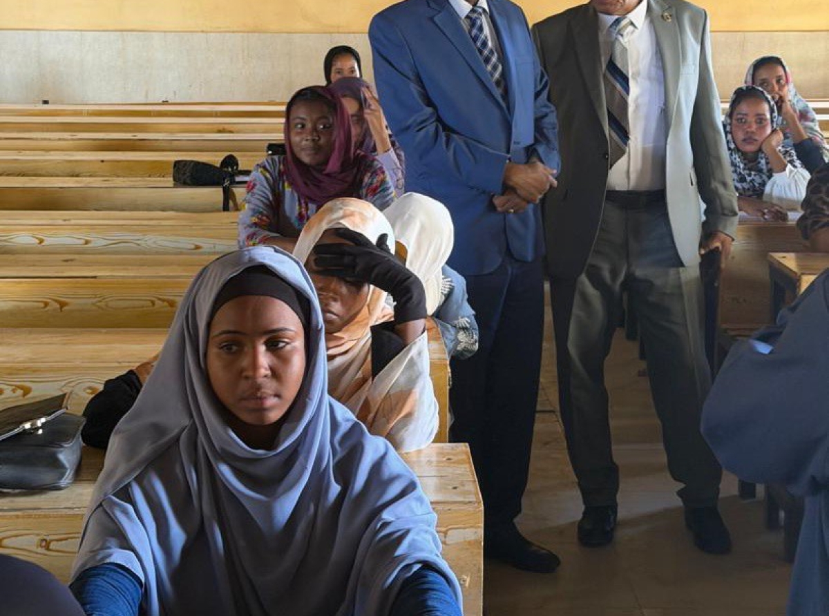 The university director inspects the progress of studies and examinations at the College of Technical and Developmental Studies